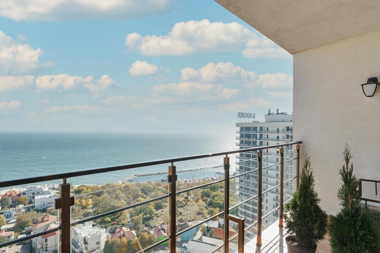 Sea & Sky Apartments Odesa Exterior foto