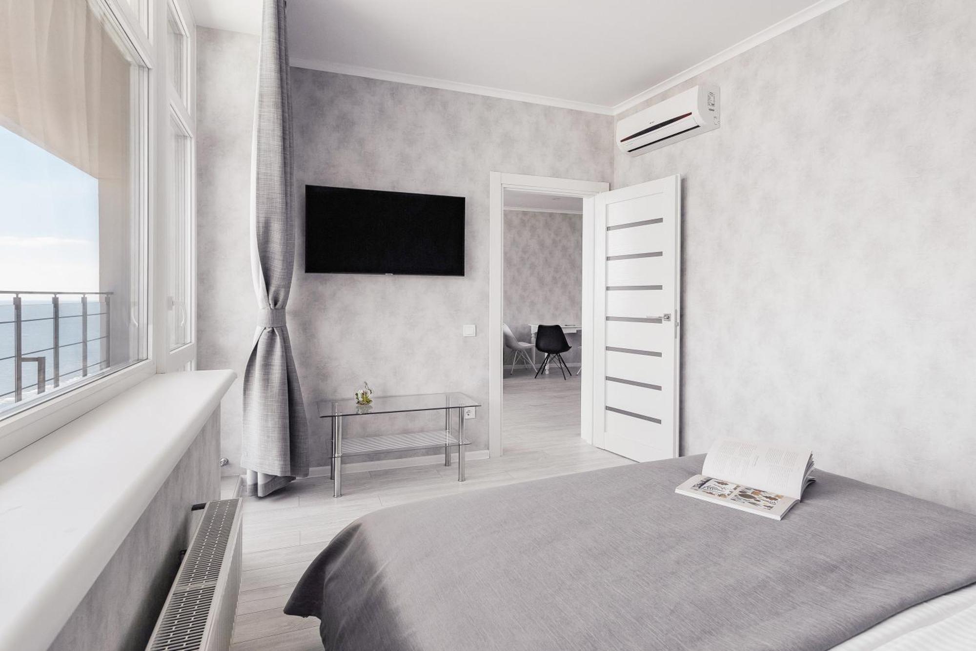 Sea & Sky Apartments Odesa Habitación foto